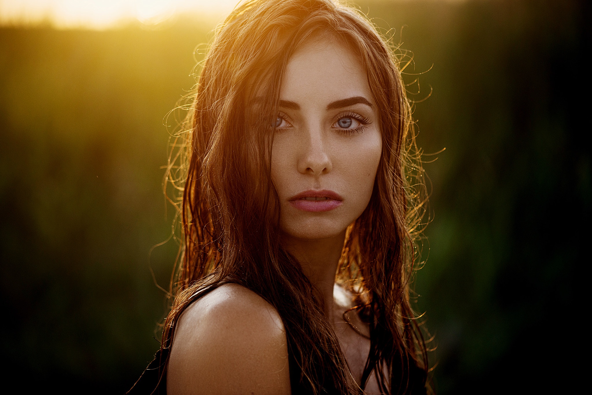 Скачать обои girl long hair photo sunset photographer blue eyes