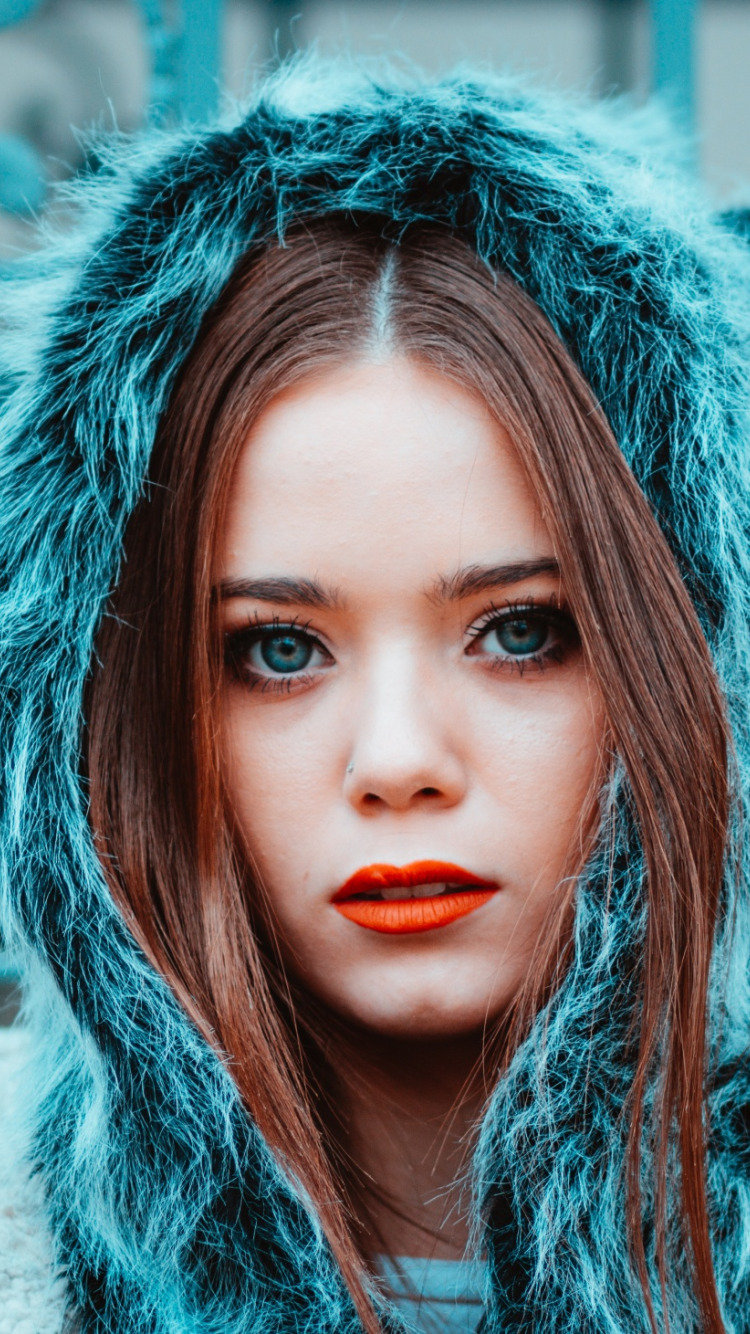 Скачать обои girl Model long hair brown hair photo blue eyes lips