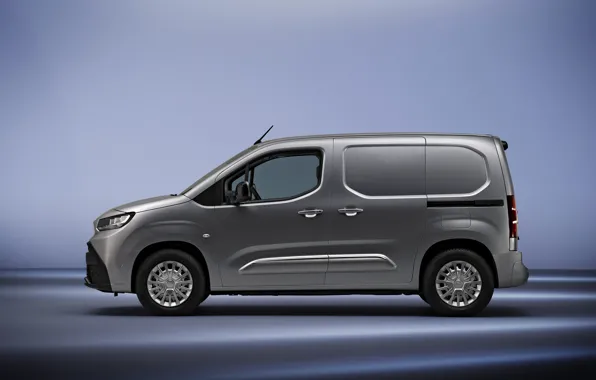 Скачать обои City Toyota вид сбоку Тойота Van Electric ProAce