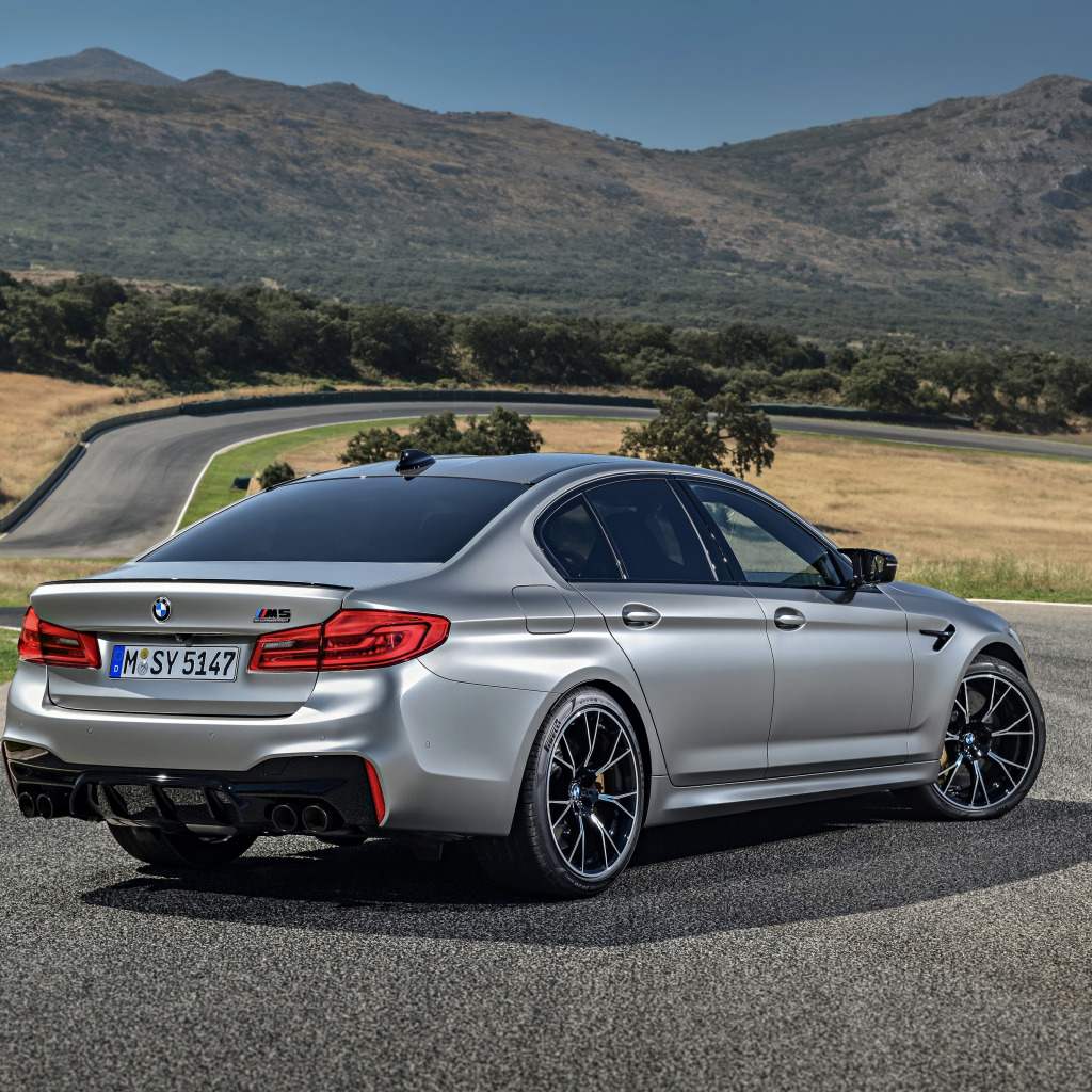 BMW m5 f90 Competition Grey