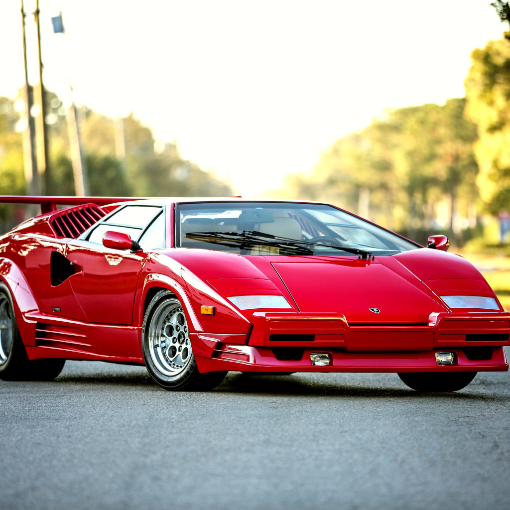 Lamborghini Countach lp700