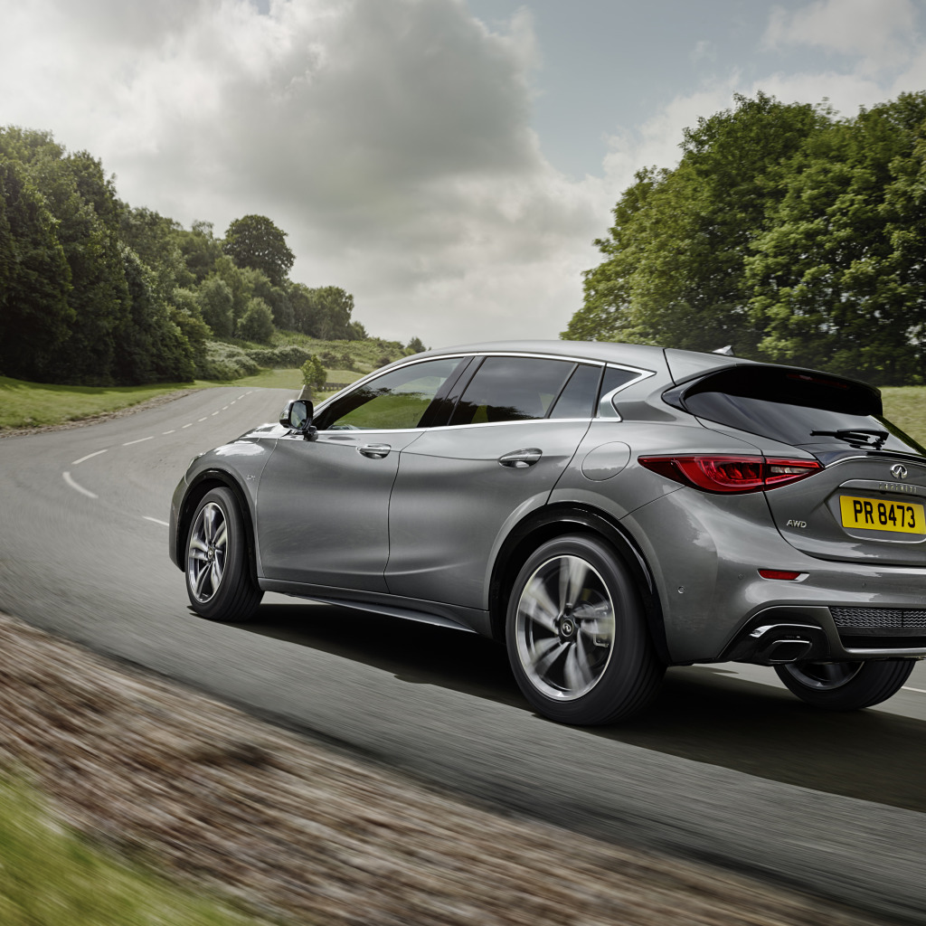 Infiniti q30s