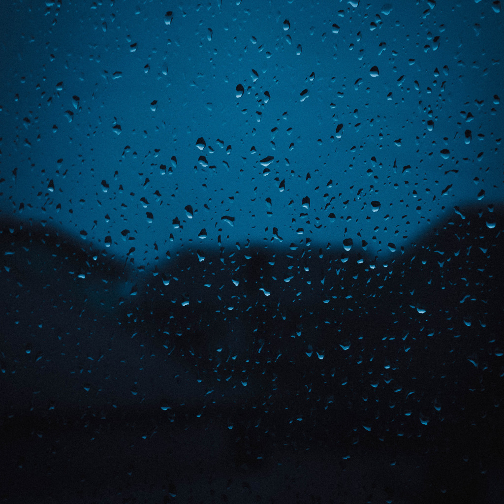 Темнота. Дождь в темноте. Темнота дождь обои. Дождь в темноте фото. Azalia дождь темнота