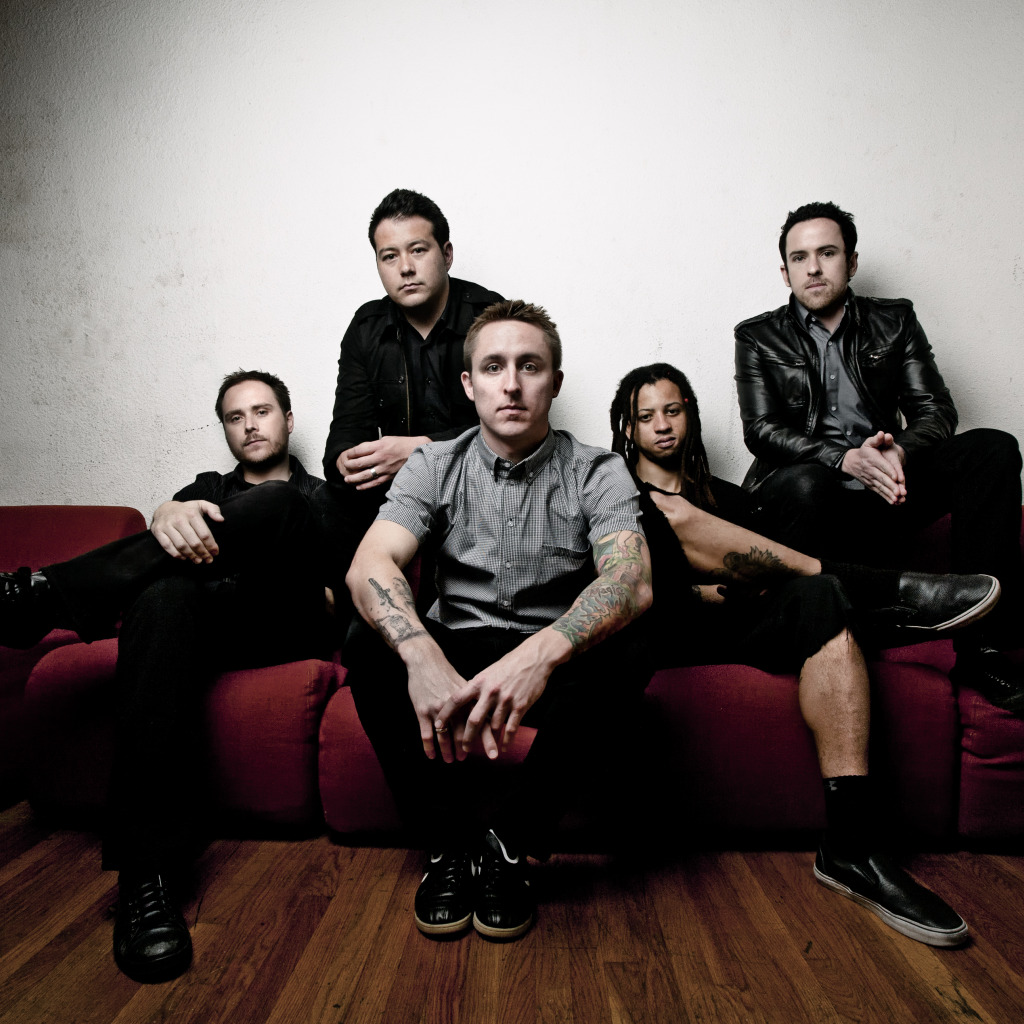 Группа скоро. Yellowcard. C) Yellowcard. Yellowcard Southern Air  2012. Showing Yellowcard.