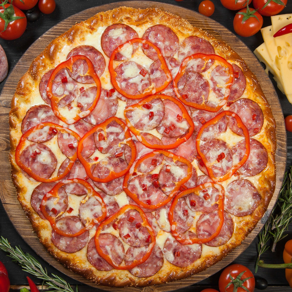 что нужно для пиццы в домашних условиях в духовке с колбасой и сыром помидорами фото 95