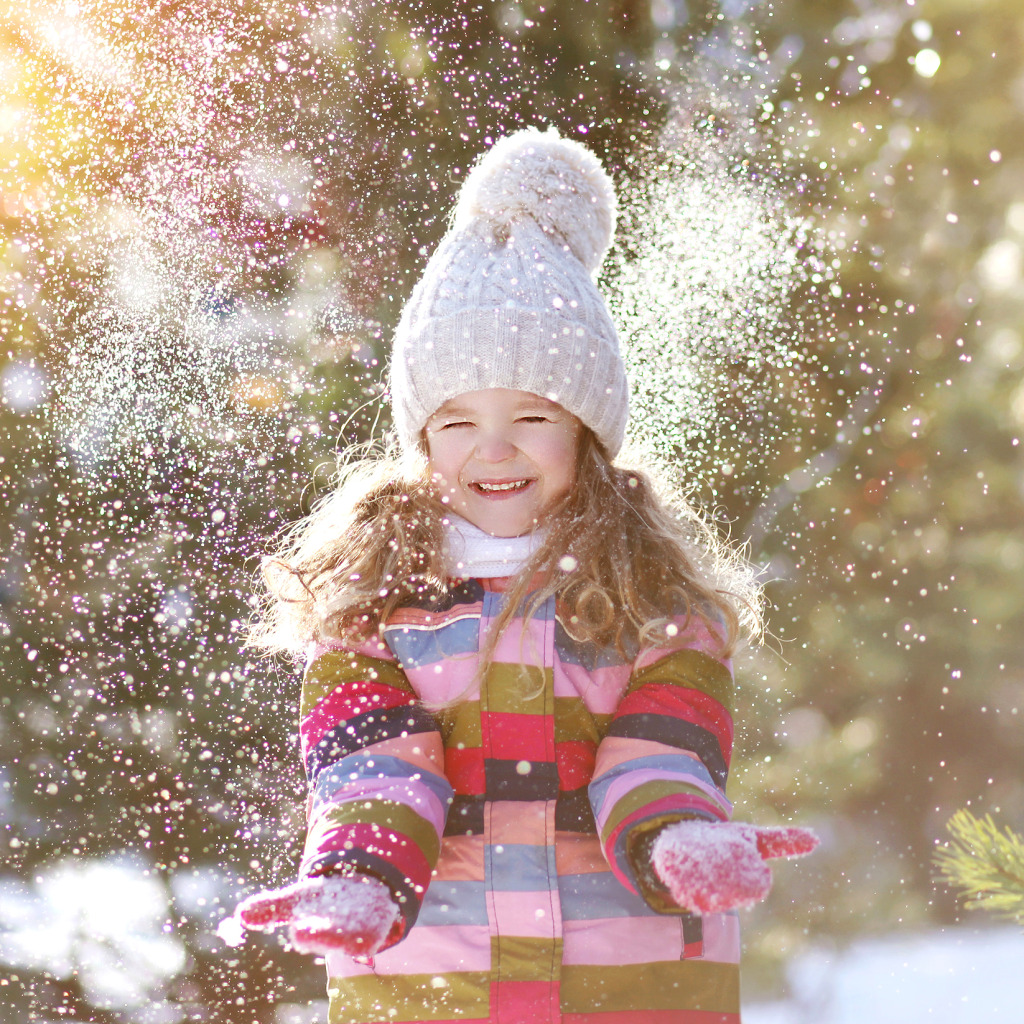Детская радость и снег