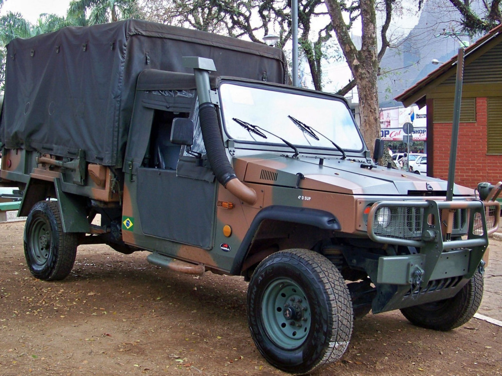 flag, made in Brazil, Agrale, military and civil vehicle, manufactured in Santa Catatarina, export type product, Agrale Marrua, brazilian army