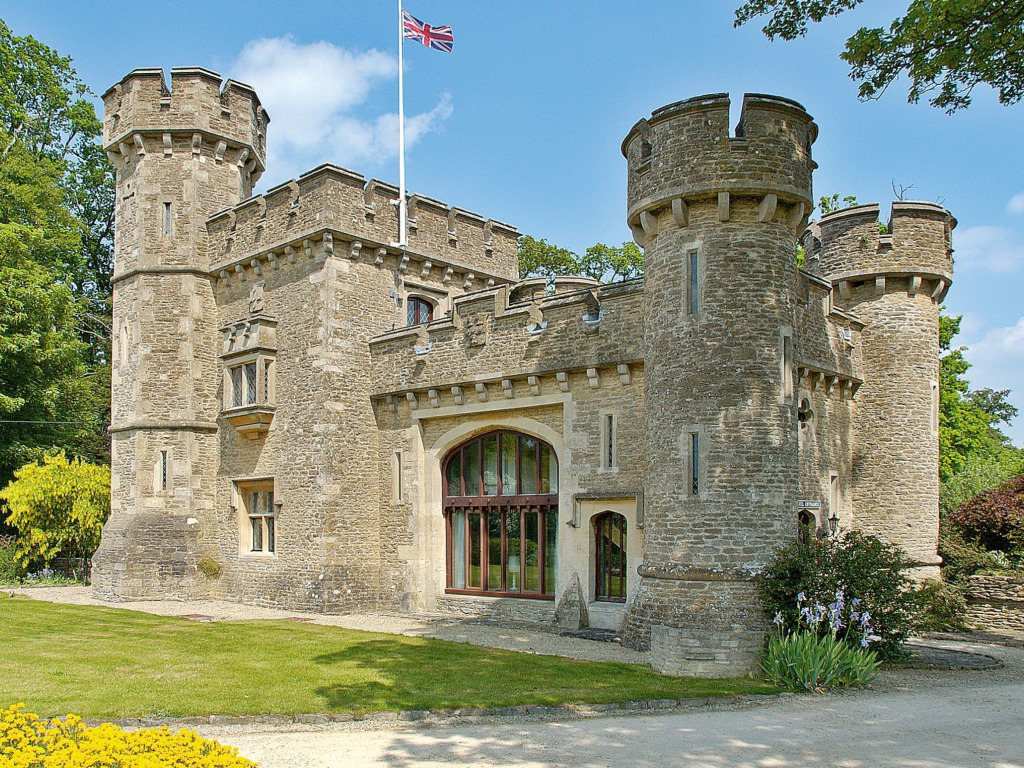 Скачать обои город, Great Britain, Small Castle-Home, маленький замок-дом,  Bath Lodge, Bath Lodge Castle, раздел город в разрешении 1024x768