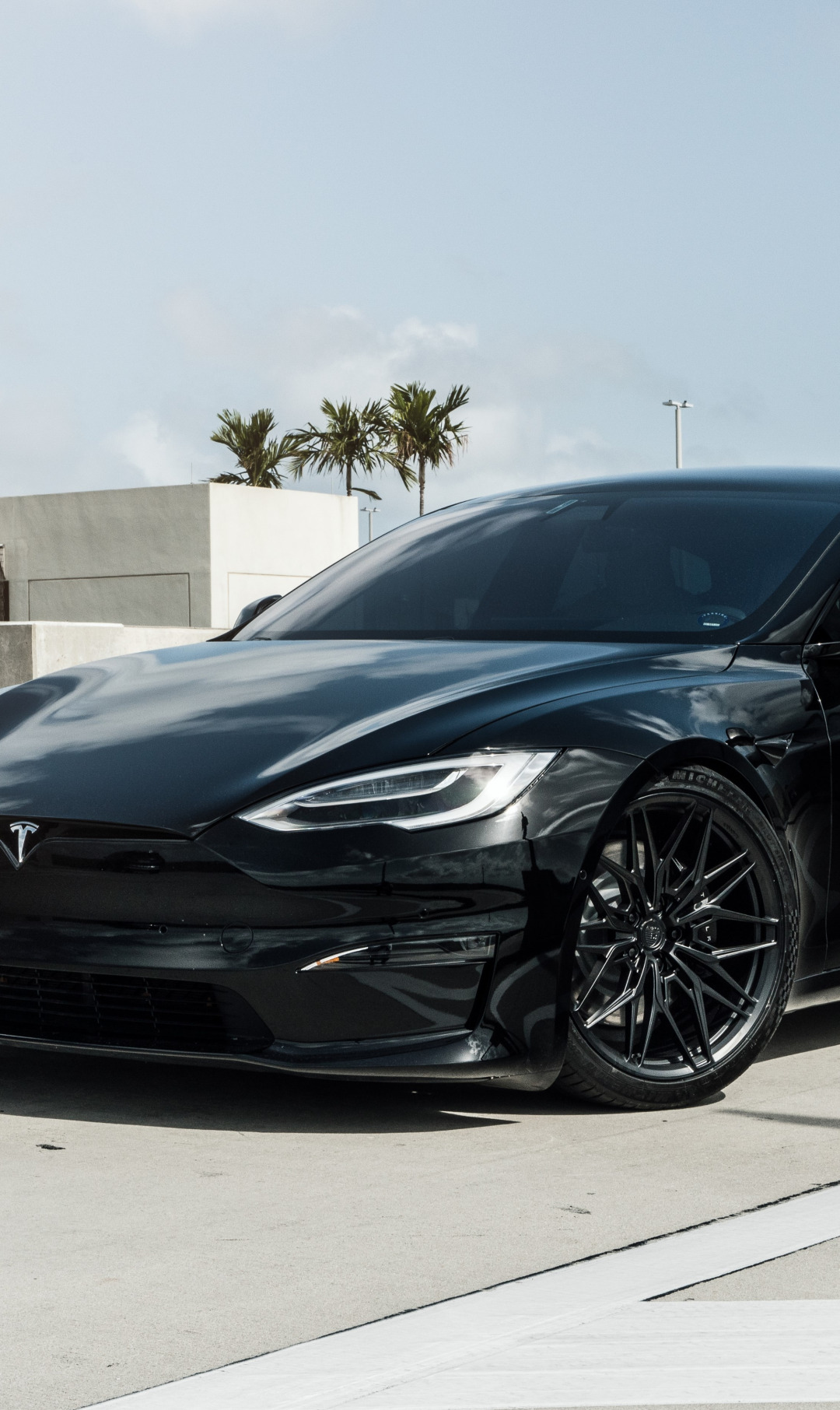 Скачать обои Black, Tesla, Model S, Plaid, Tesla Model S, Electro Car,  Model S Plaid, раздел другие марки в разрешении 1080x1812