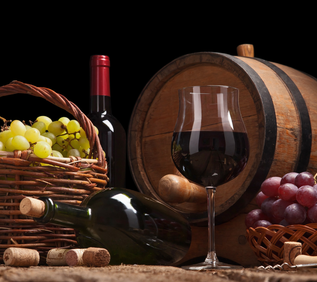 Живые обои вино. Вино и виноград. Натюрморт с вином и фруктами. Вино бочки виноград. Натюрморт с вином и сыром.