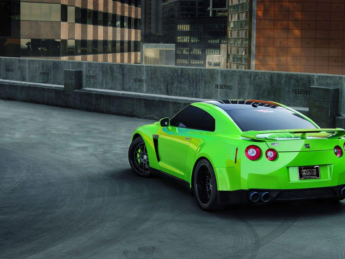 Green 35. Nissan Skyline GTR r35. Ниссан ГТР к35 зеленый. Nissan Skyline gt-r r35. Nissan gt-r (r35) зеленый.