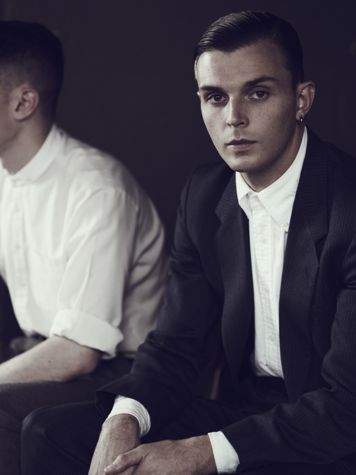 Hurts blind. Тео Хатчкрафт. Hurts Band. Hurts stay.