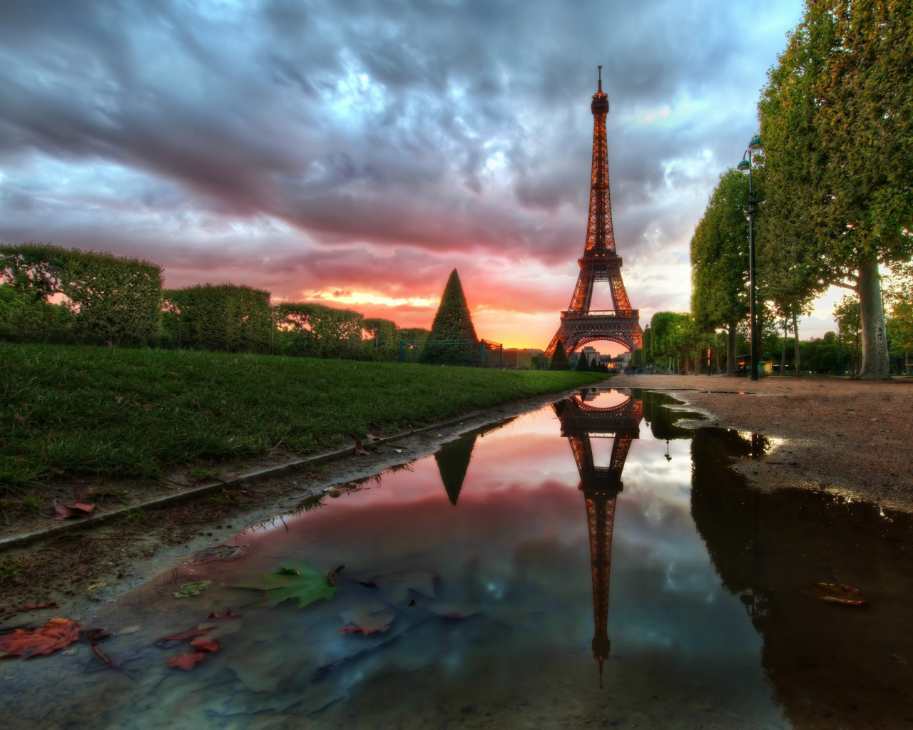 Paris Tour Eiffel Сумерки