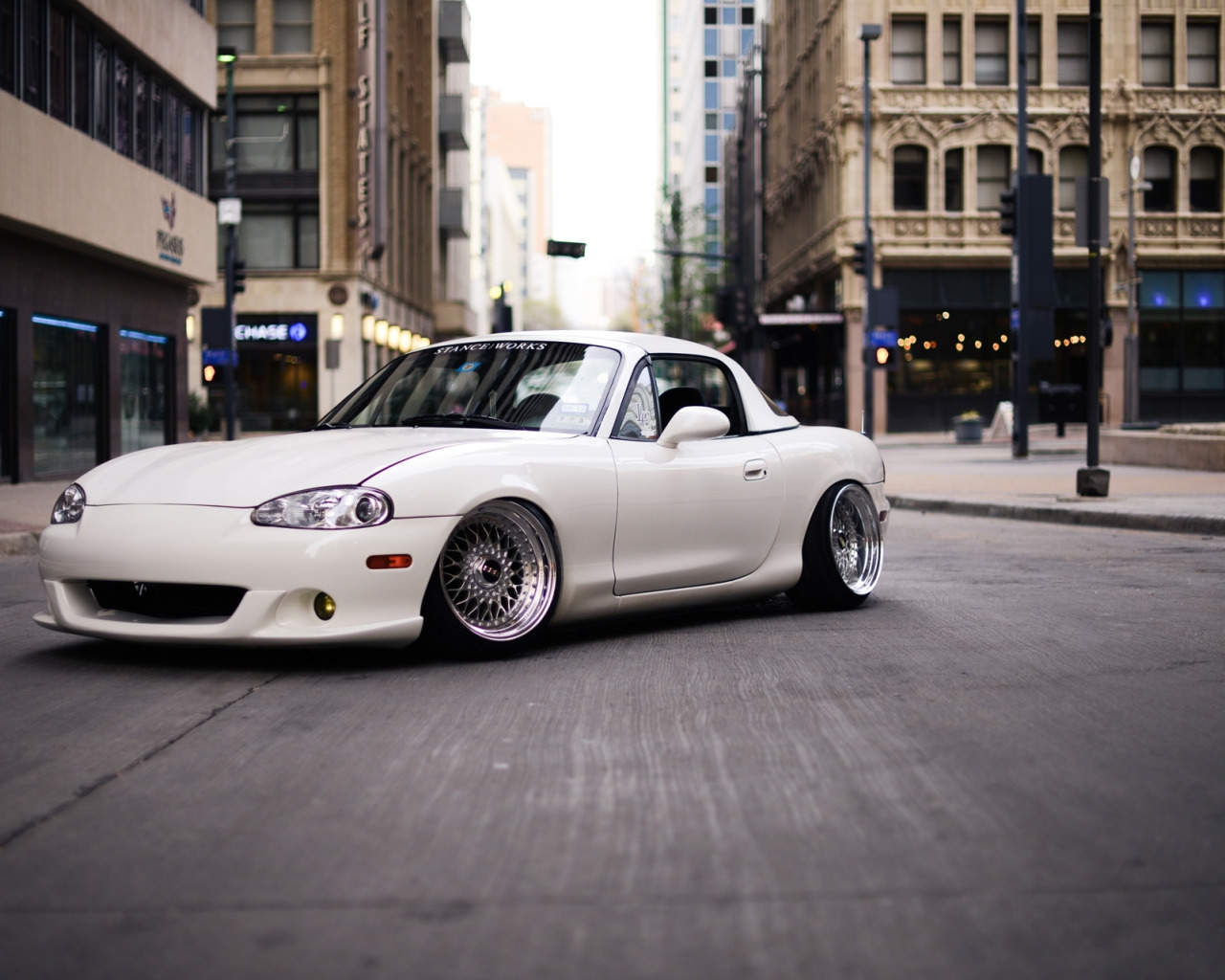 Mazda Miata stance