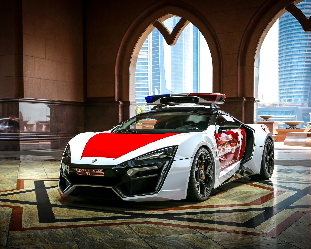 Lykan Hypersport полиция