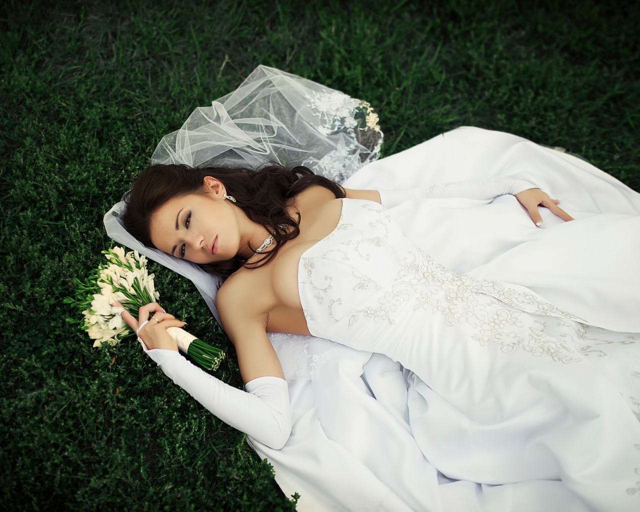 Во сне видеть себя невестой в свадебном