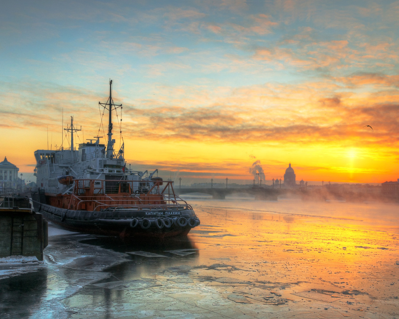 Пароход рассвет. Корабли в Неве Санкт-Петербурга зимой. Питер закат корабли.