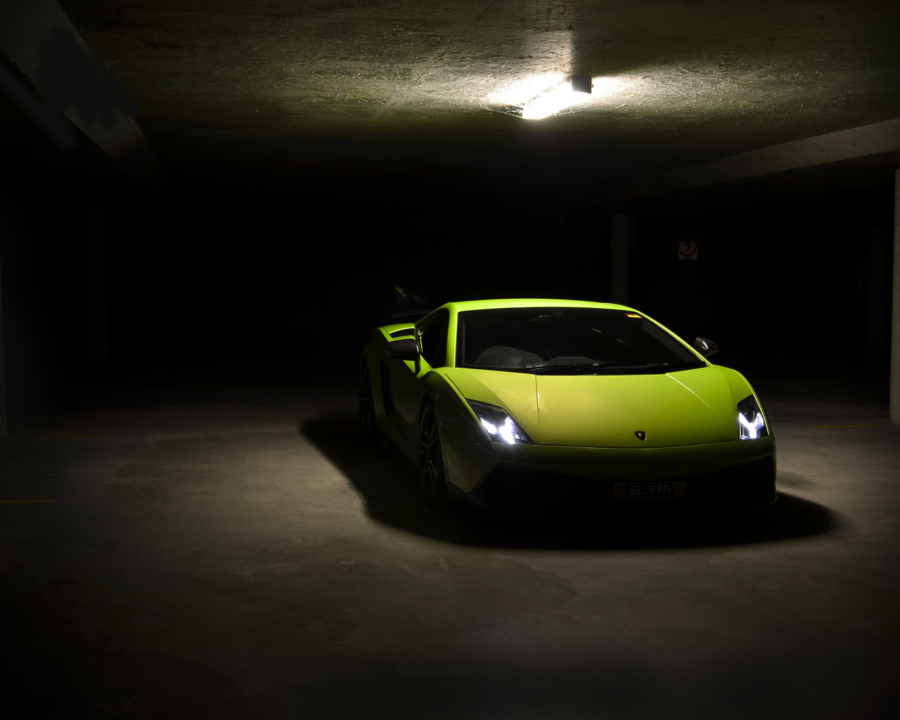 Зеленый свет машина. Lamborghini Gallardo lp570-4 Green. Ламборджини Галлардо фары. Машина Lamborghini Gallardo. Ламборгини Галлардо.