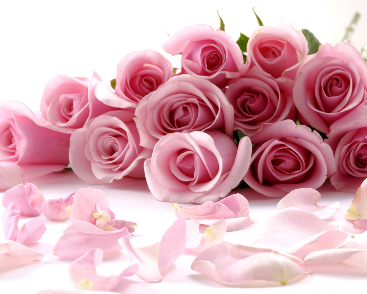 Стихи открытки цветы. С днем рождения цветы. С юбилеем цветы. Открытки с розами. Открытки с цветами красивые.