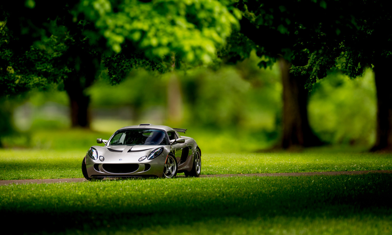 Lotus exige с пейзажем