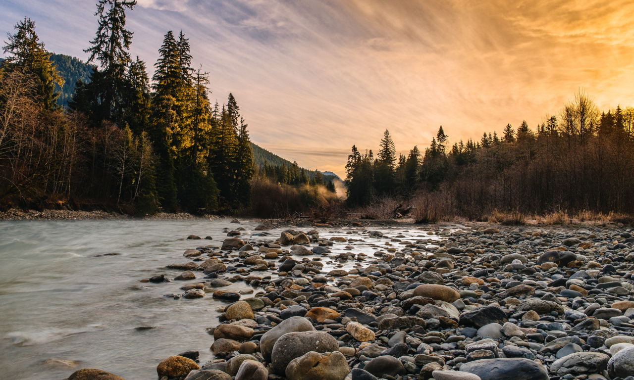закат, река, камни