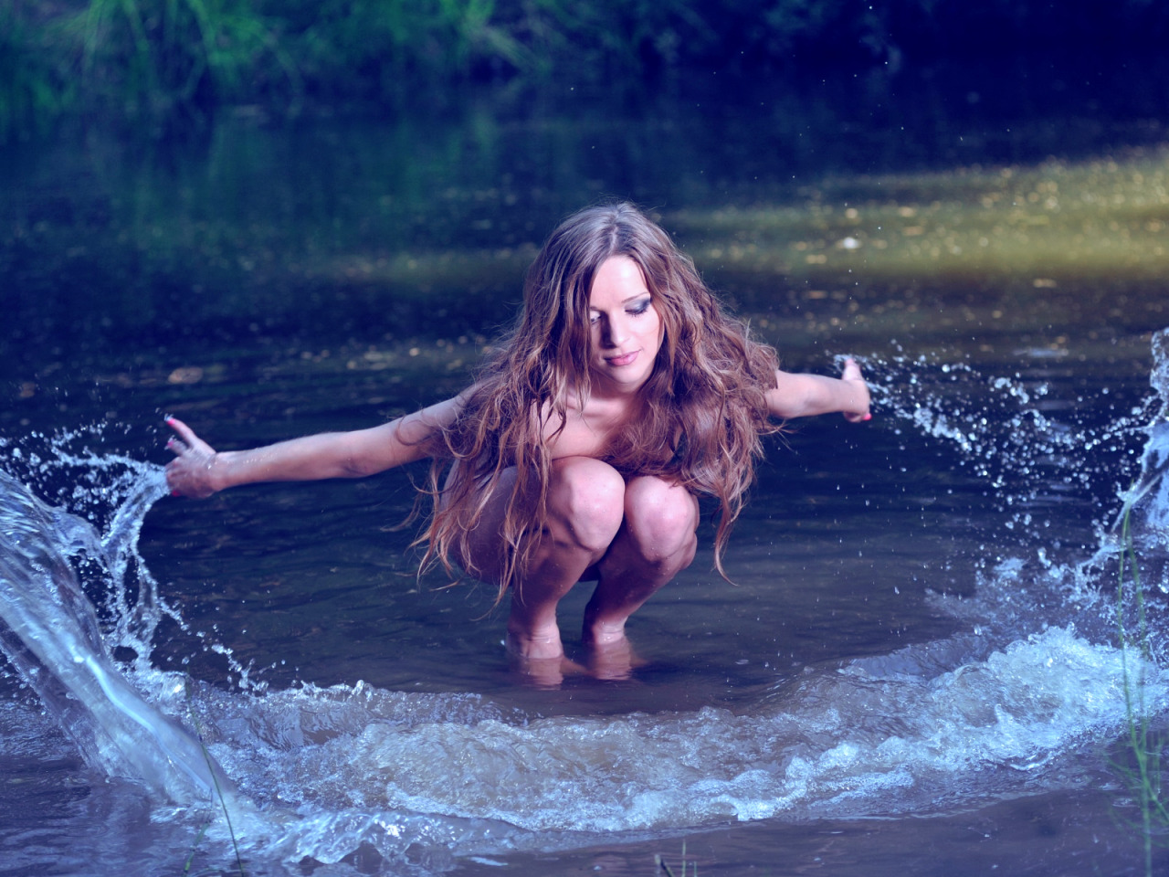 маленькие девочки в воде голые фото 31