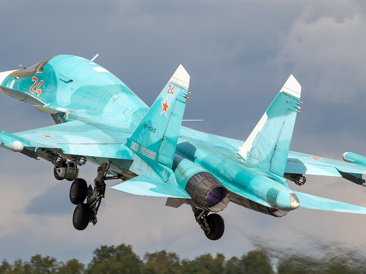 Сколько в рф су 34. Истребитель-бомбардировщик Су-34. Су34 самолет. Су34 самолет ВВС России. Су-34м.