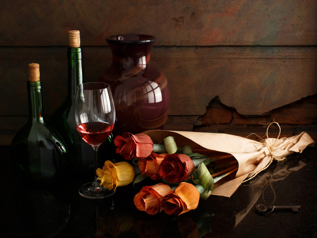 Натюрморт с кальвадос. Вино и цветы. Романтический натюрморт. Натюрморт с бутылкой. С днем рождения бокал вина