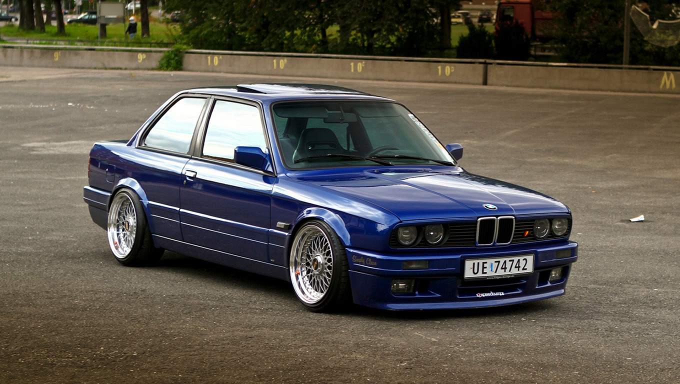 BMW 02 e10