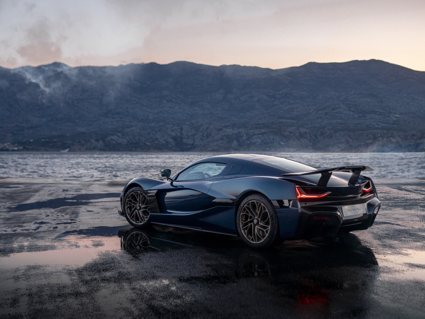 Original Rimac Скачать обои Rimac, perfection, hypercar, Rimac Nevera, Nevera, раздел ...