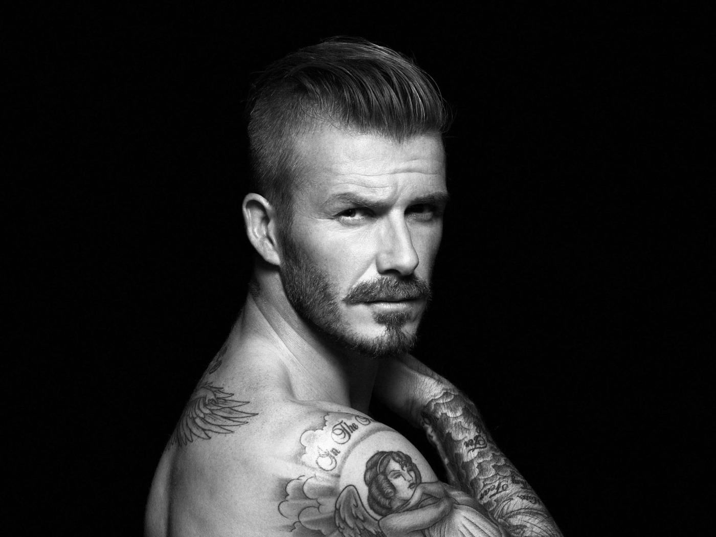 Дэвид Бекхэм. David Beckham тату. Брутальные обои. Бекхэм качок.