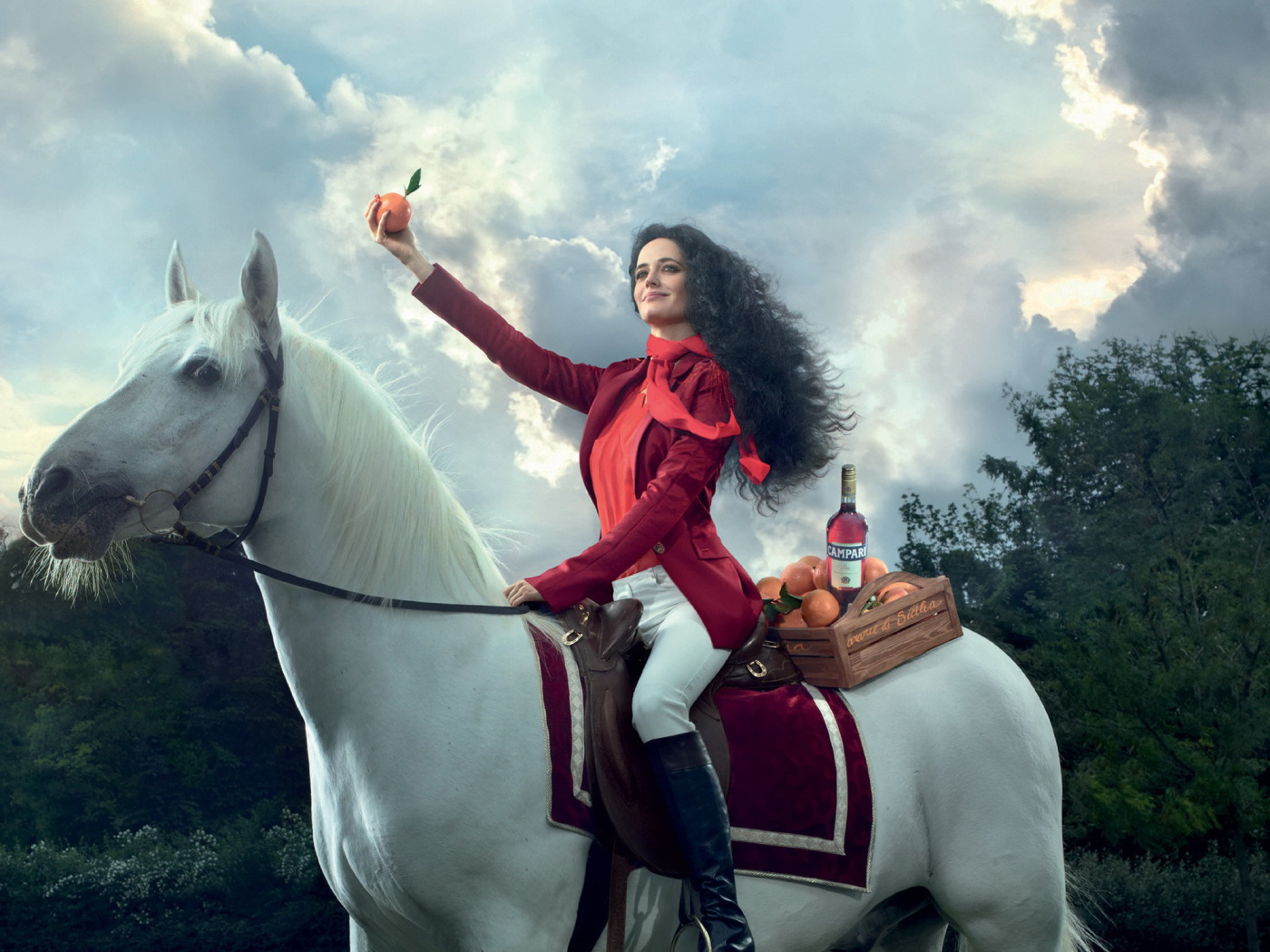 Включи кон. Eva Green Campari.