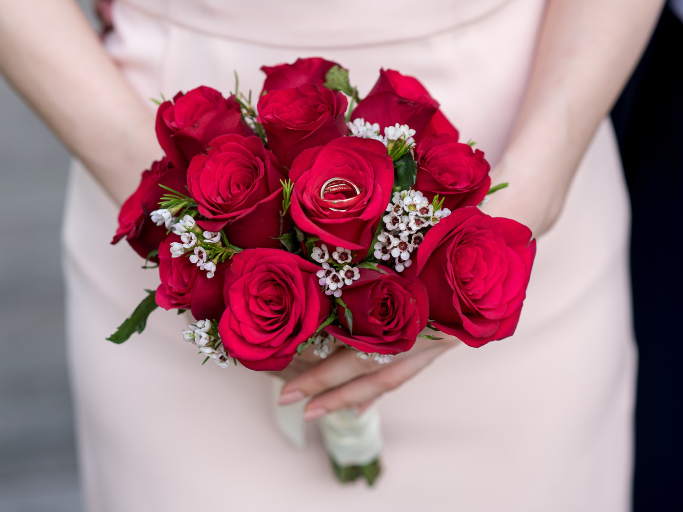 Свадебный букет розы
