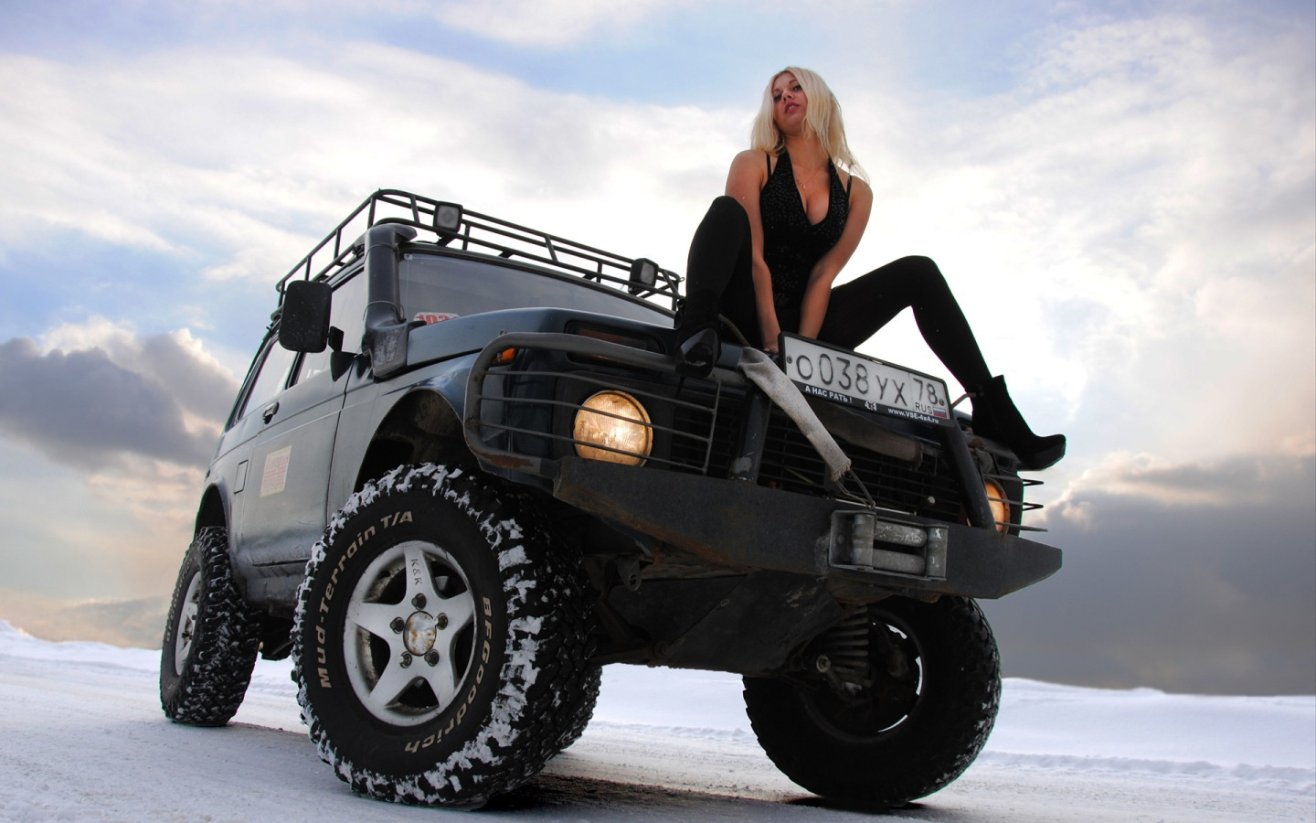 Niva 4x4 in Snow