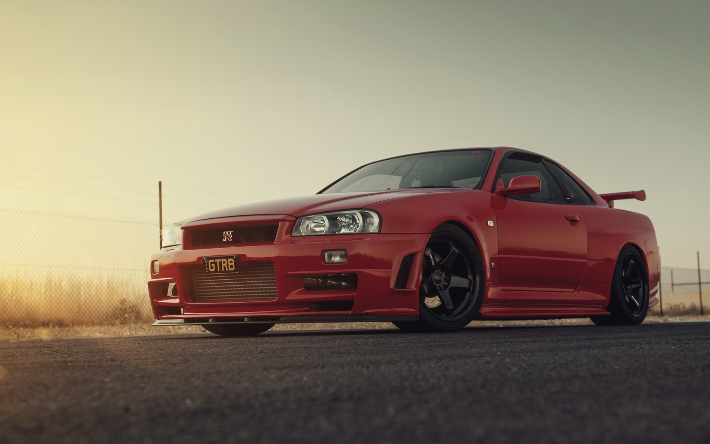 Nissan Skyline r34 Red