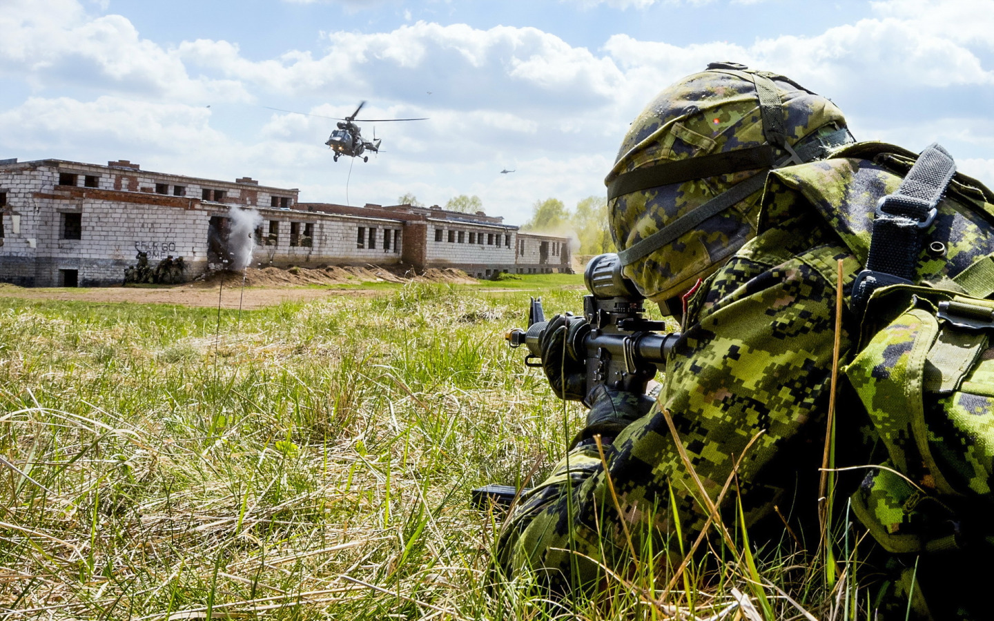 Обои на стол военные