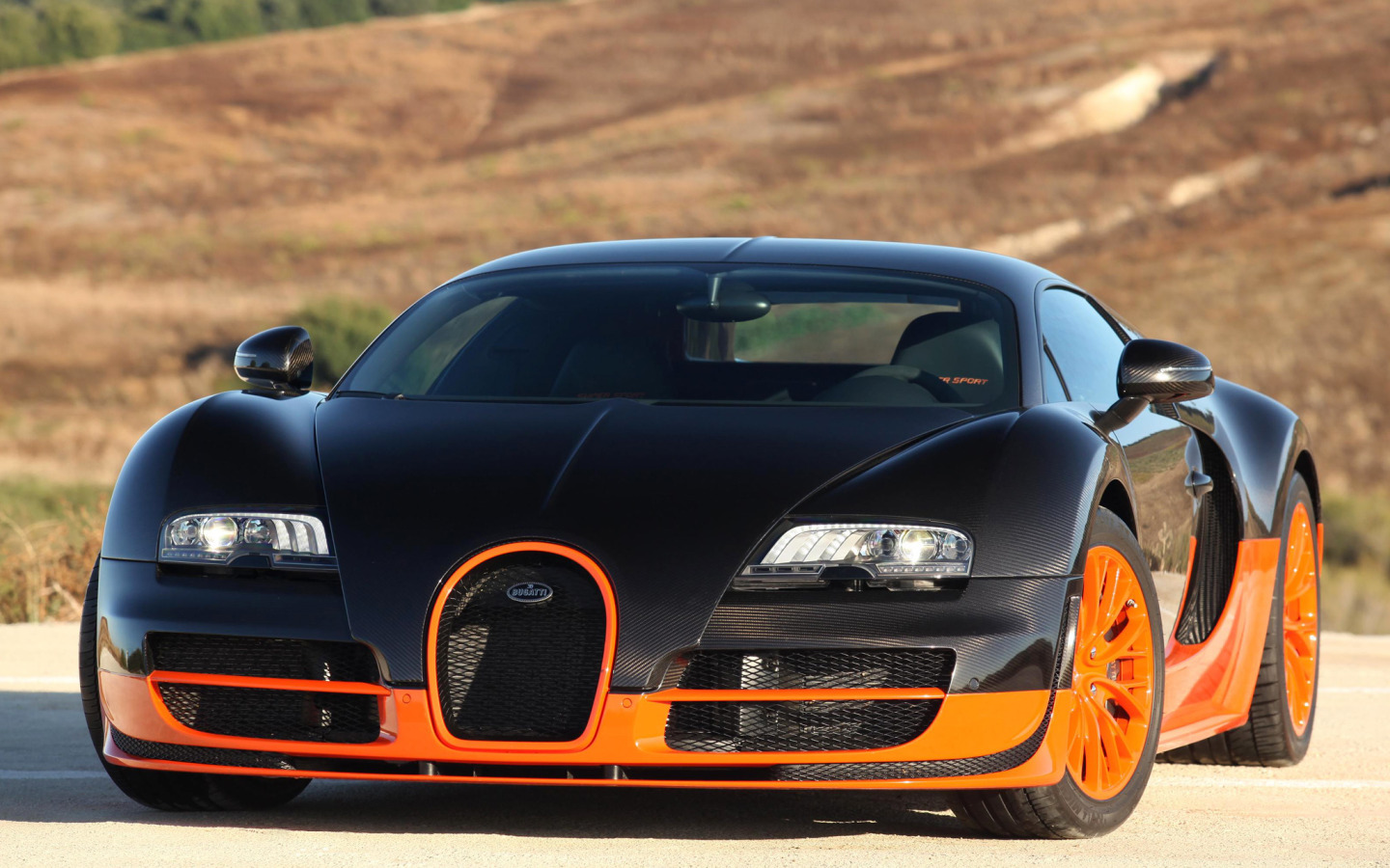 Гиперкар Bugatti Veyron