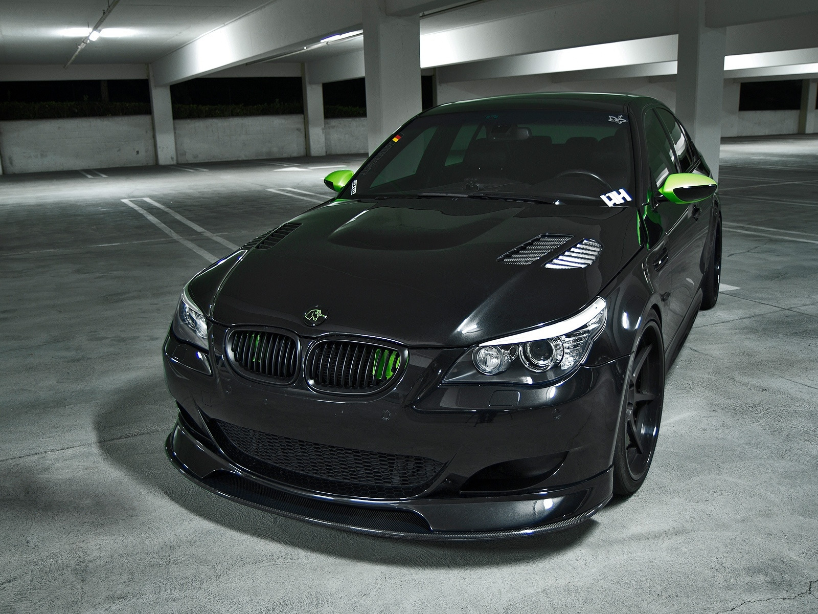 BMW 5 e60 m5. BMW 5 e60 Black Tuning.