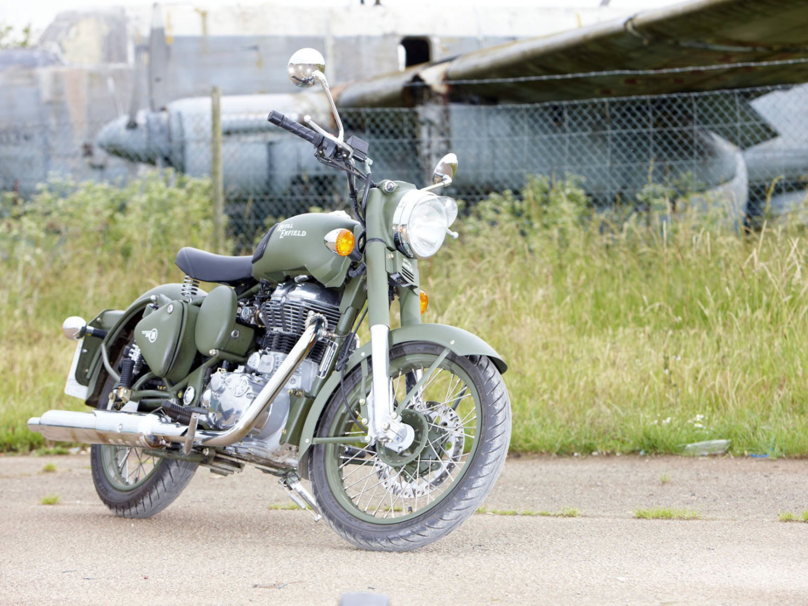 Р’РѕРµРЅРЅС‹Р№ РјРѕС‚РѕС†РёРєР» Royal Enfield Bullit