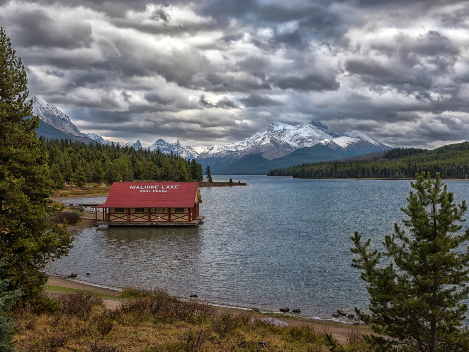 Maligne Lake Canada