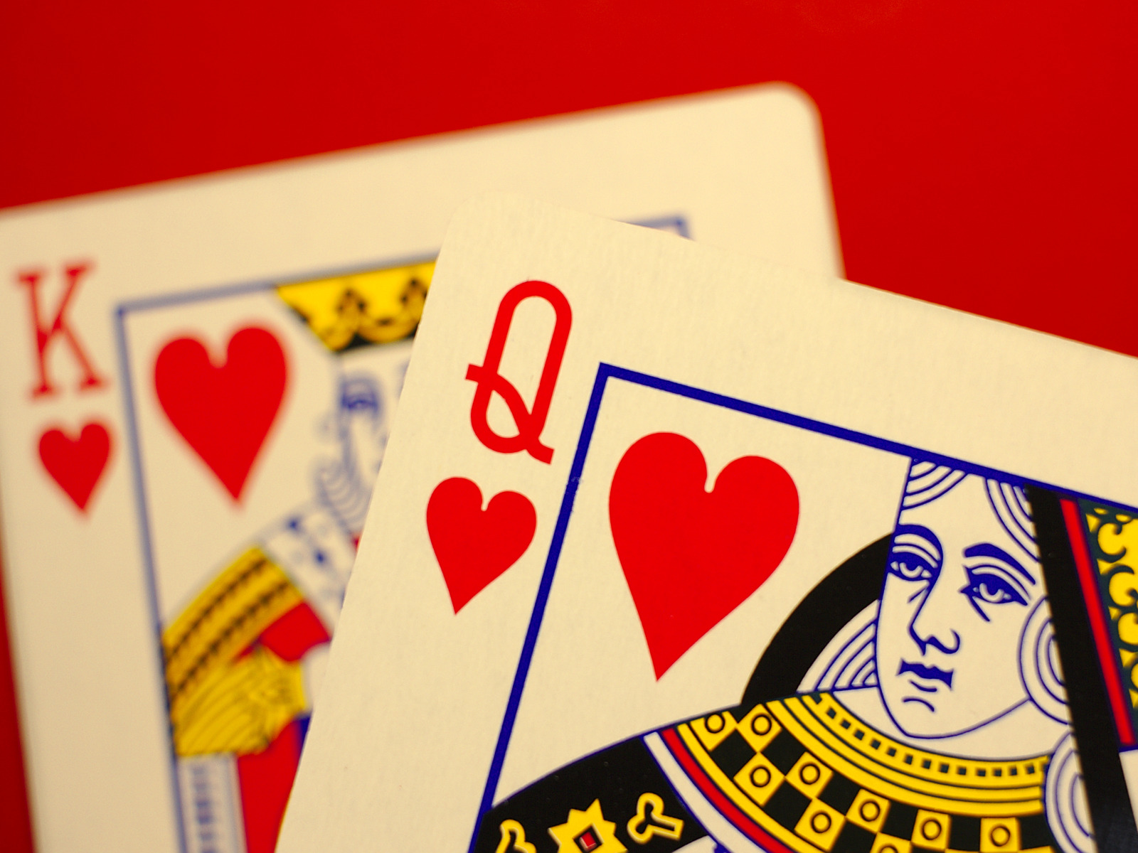 Интересная карта на 2. Червовый Король и Червовая дама. Покерная Червовая дама карта. Король черви. Игральные карты Король черви.