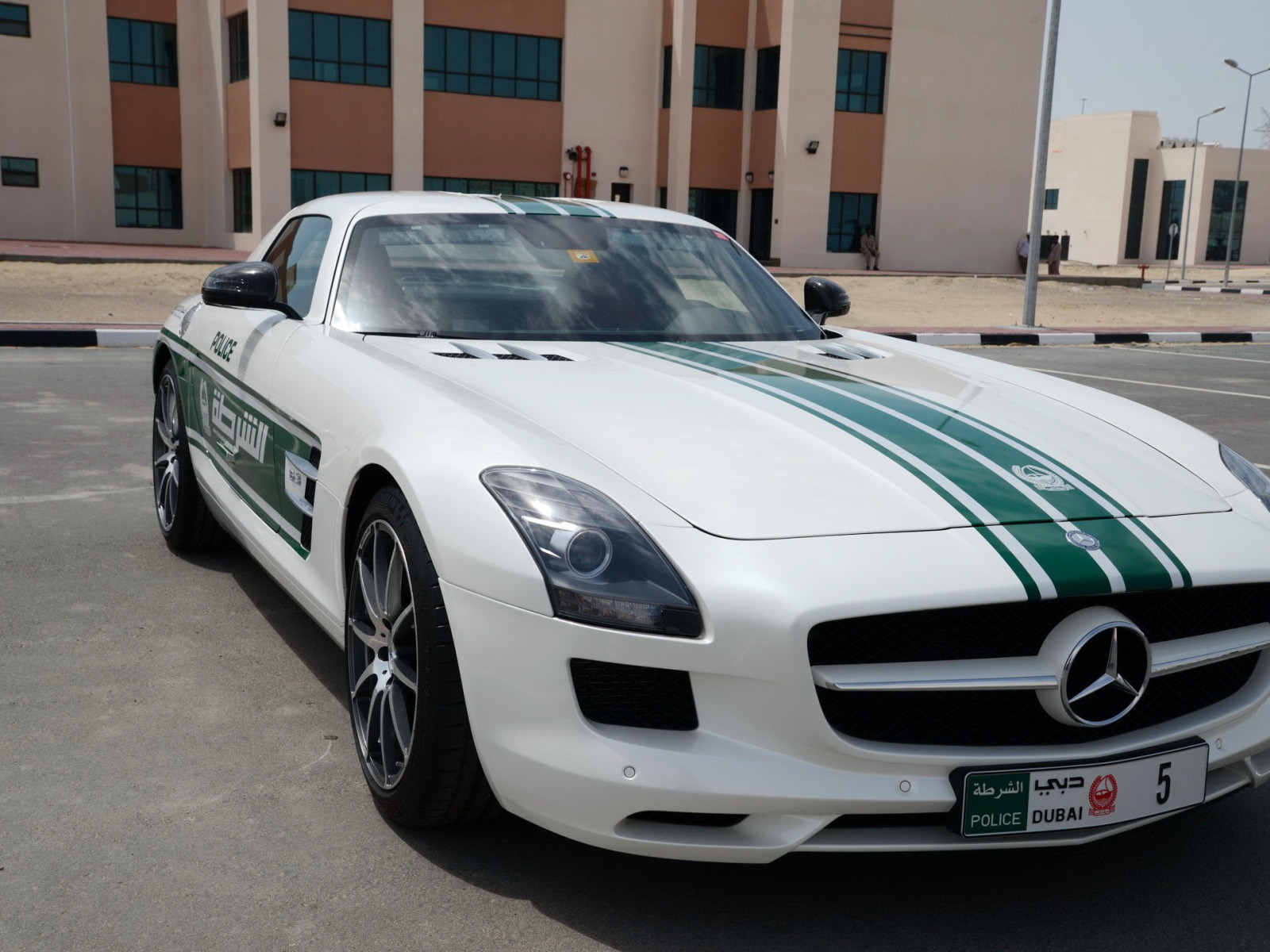 Mercedes SLS Dubai