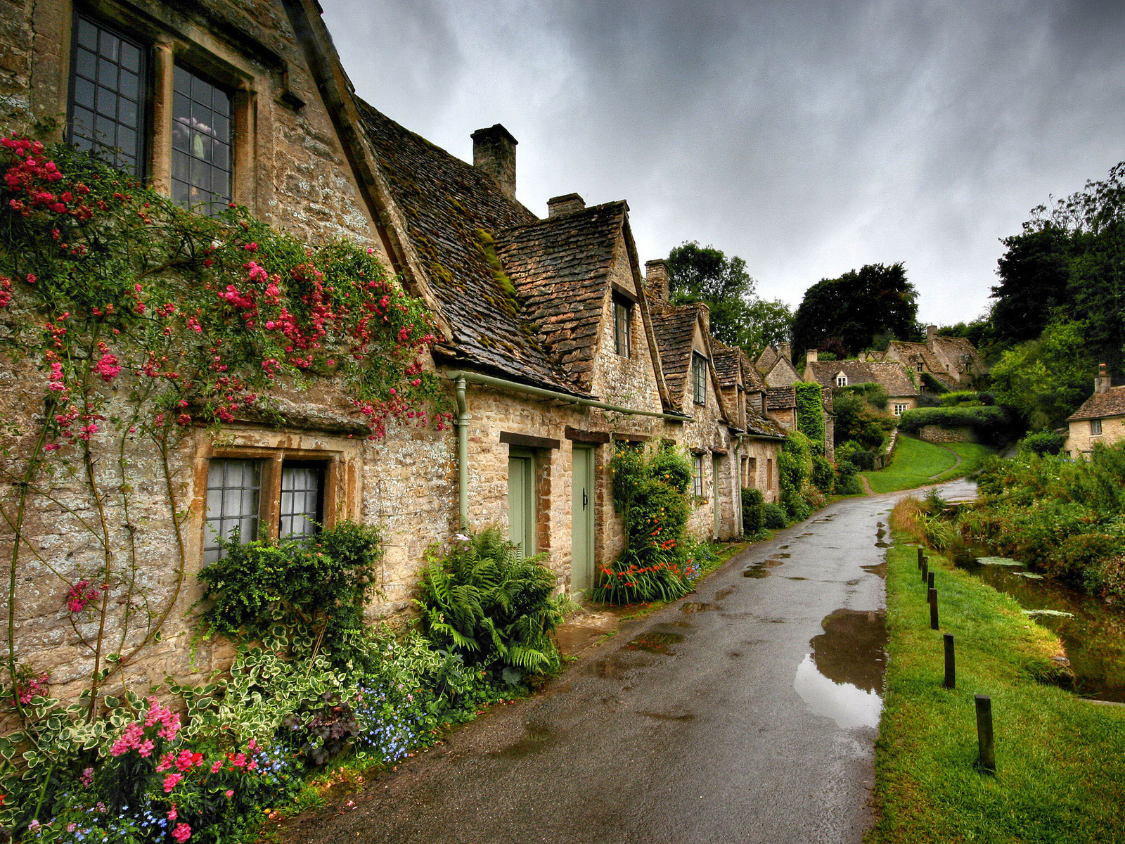 Street nature. Котсуолдс Англия. Котсволдс Англия деревня. Bibury Village. Ирландия деревни.