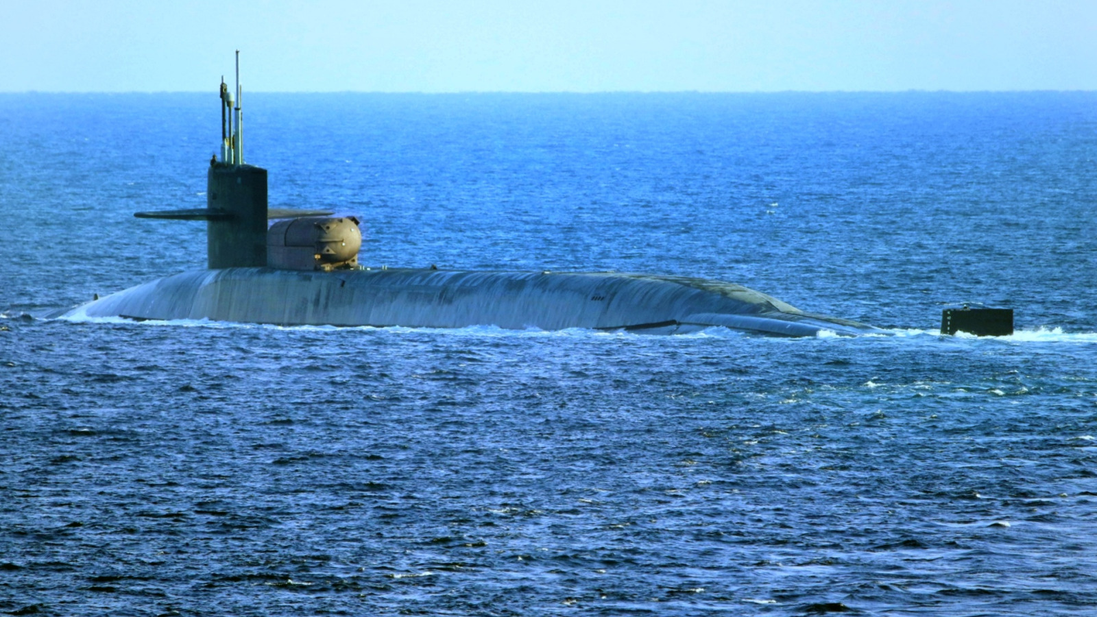 подводная лодка у берегов америки