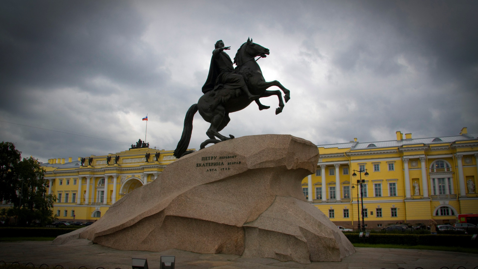 памятники города санкт петербург