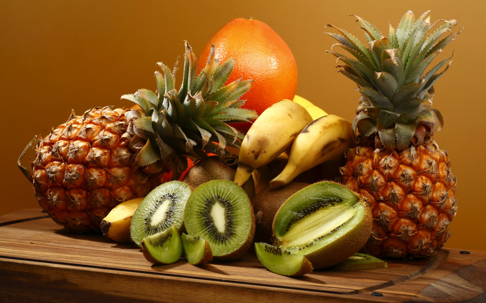 Мандарин 1 банан. Тропические фрукты банан ананас манго. Тропические фрукты ананасы папайя. Папайя , киви, манго, ананас, банан ,. Банан ананас киви.