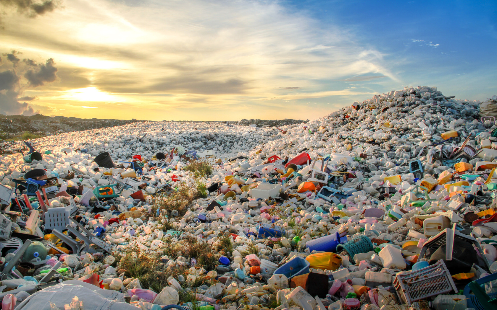 Тилафуши остров-свалка. Свалка пластика. Пластиковые отходы. Влияние пластиков на окружающую среду