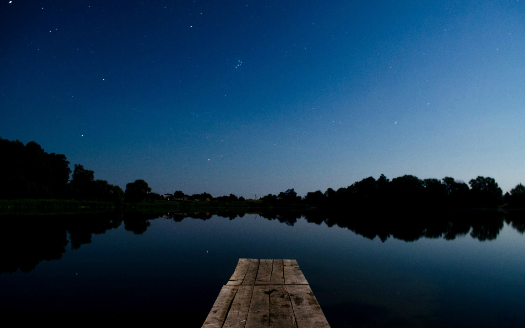 Night lake. Озеро ночью. Летняя ночь. Лето озеро ночь. Ночное озеро и мост.