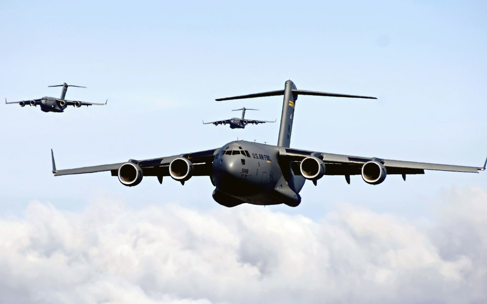 Самолет ком. Транспортный самолет c-17 Globemaster. Boeing c-17 Globemaster III фото. C-17 ВВС США. Грузовой самолёт c47.