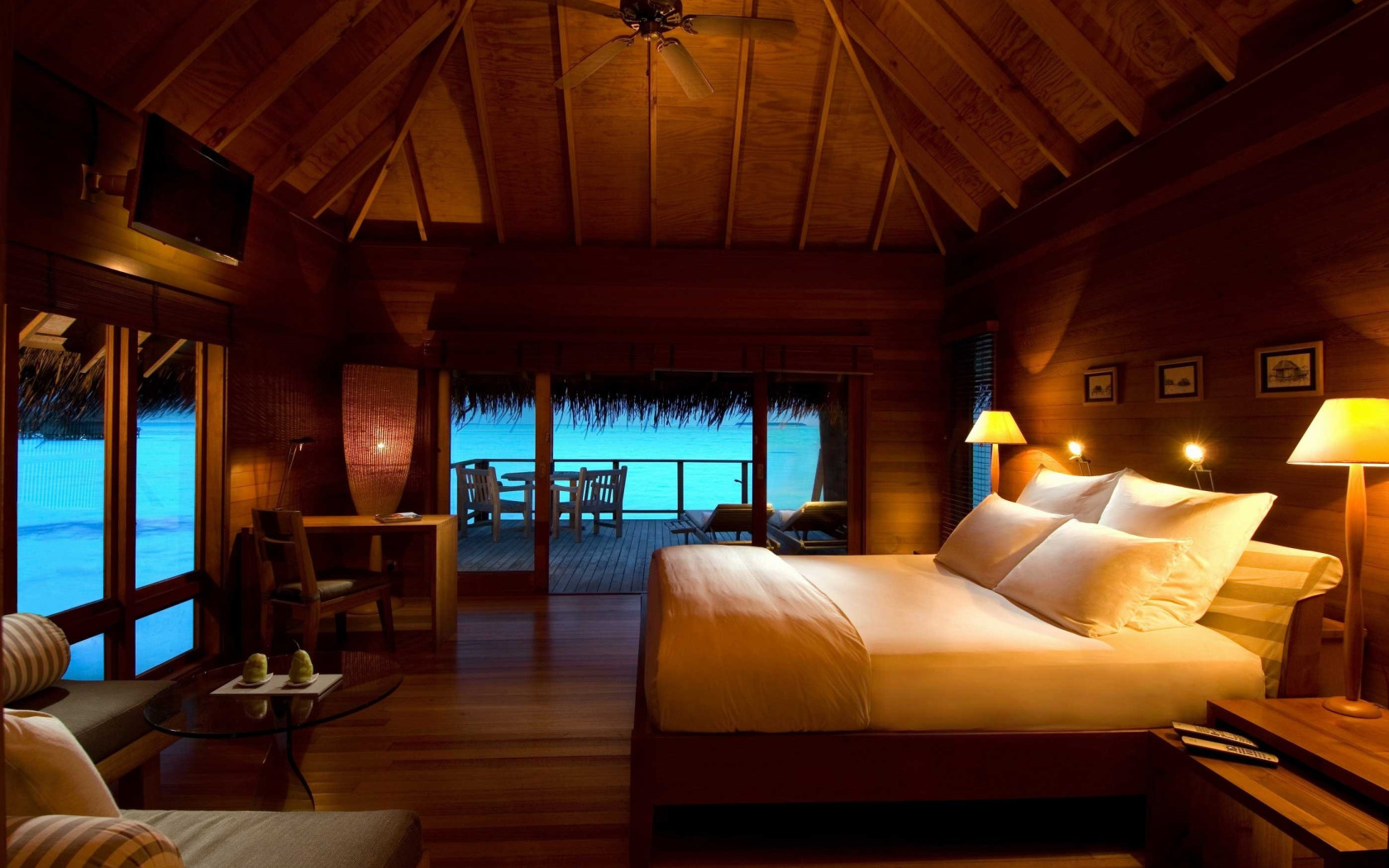 Enjoy room. Мальдивы Парадайз бунгало. Conrad Maldives Rangali Island стиль. Мальдивы бунгало внутри. Conrad Maldives Rangali комнаты.